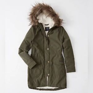Abercrombie and Finch Sherpa-Lined Military Parka